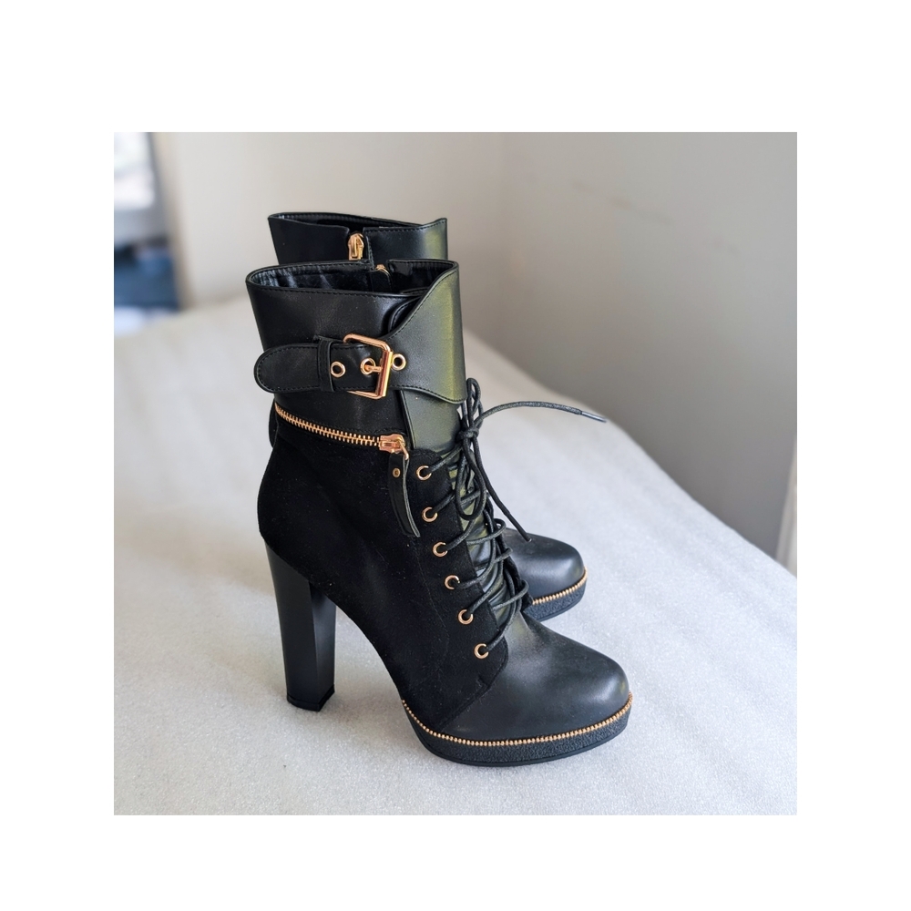 Italina Black Suede Ankle Boots NWOT